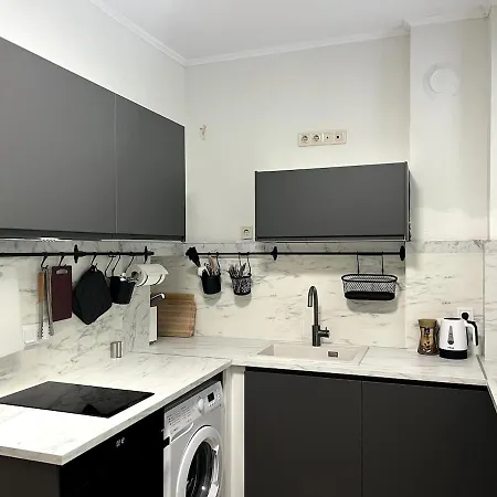 Modern 100m In Center Vitosha Blvd София