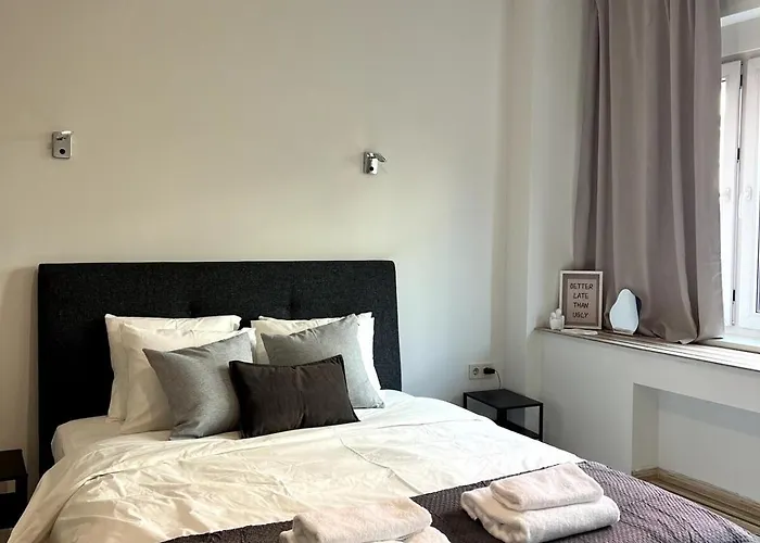 Modern 100m In Center Vitosha Blvd صوفيا