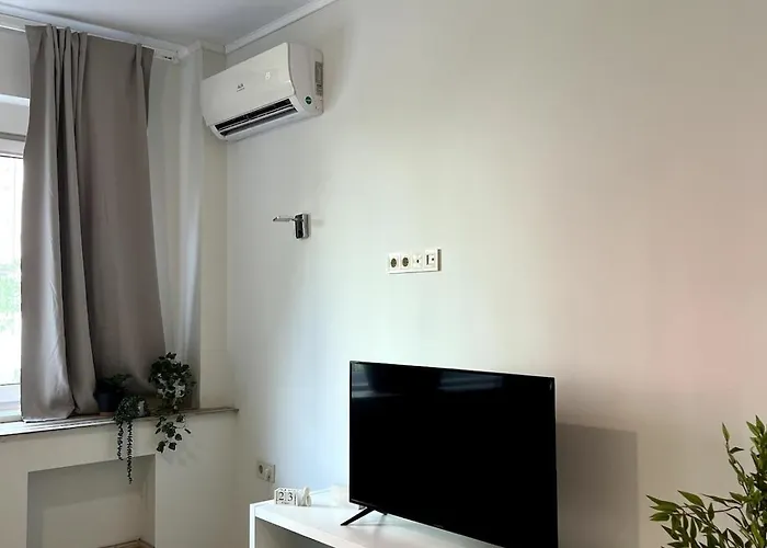 Modern 100m In Center Vitosha Blvd